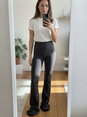 Primark Cares Gerippte High Waist Schlaghose Flared Hose Flared Pants Rippstrick