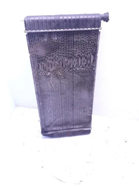 Radiador sin CA 96-00 CHEVROLET 2500 PICKUP 52481442 Foto 2 de 4