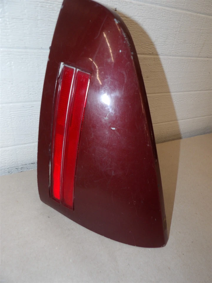 LH DRIVERS QUARTER PANEL EXTENSION & SIDE MARKER LIGHT PONTIAC GRAND PRIX 1977 - Image 2 of 4