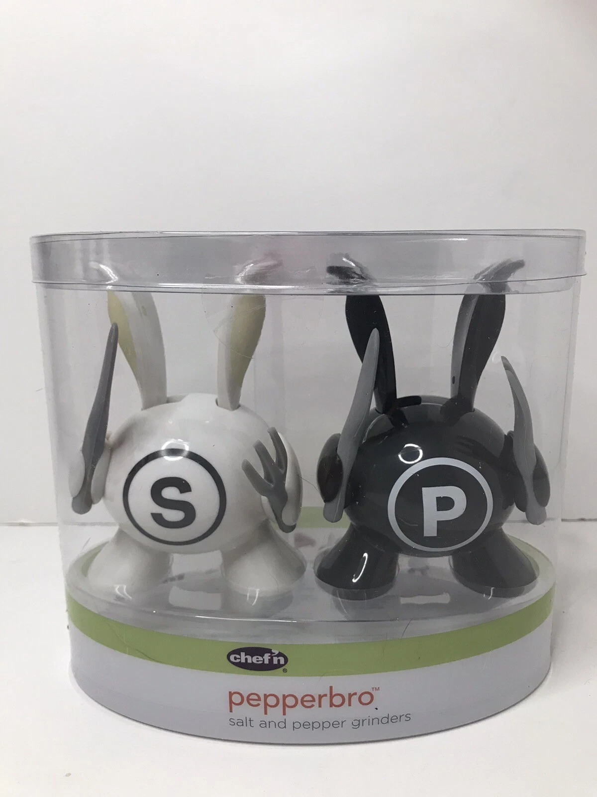 Chef'n Pepperbro Salt & Pepper Grinders Black White New