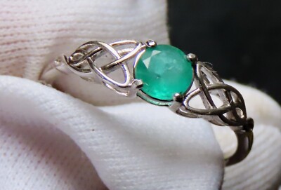Ring aus Sterlingsilber und kolumbianischem Smaragd