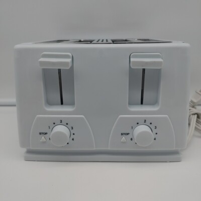 Brentwood Toaster Cool Touch 4 Slice White Model TS-264 Works Great!