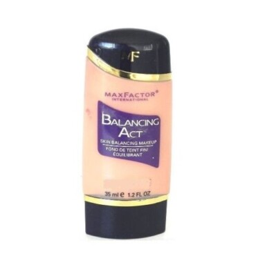Max Factor Balancing Act Skin Makeup 11 Sienna New