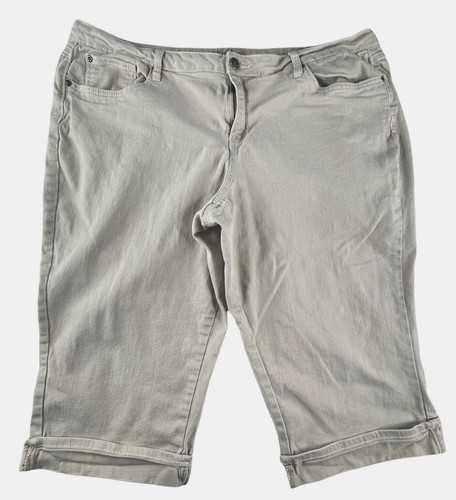 Earl Jean Capris Womens Size 22 Beige 