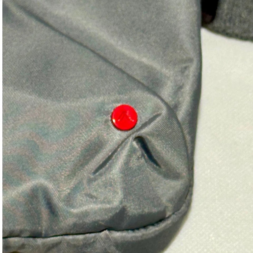 STATE Nylon Fanny Pack Belt Bag Crossbody Lightweight Gray - Image 4 of 4