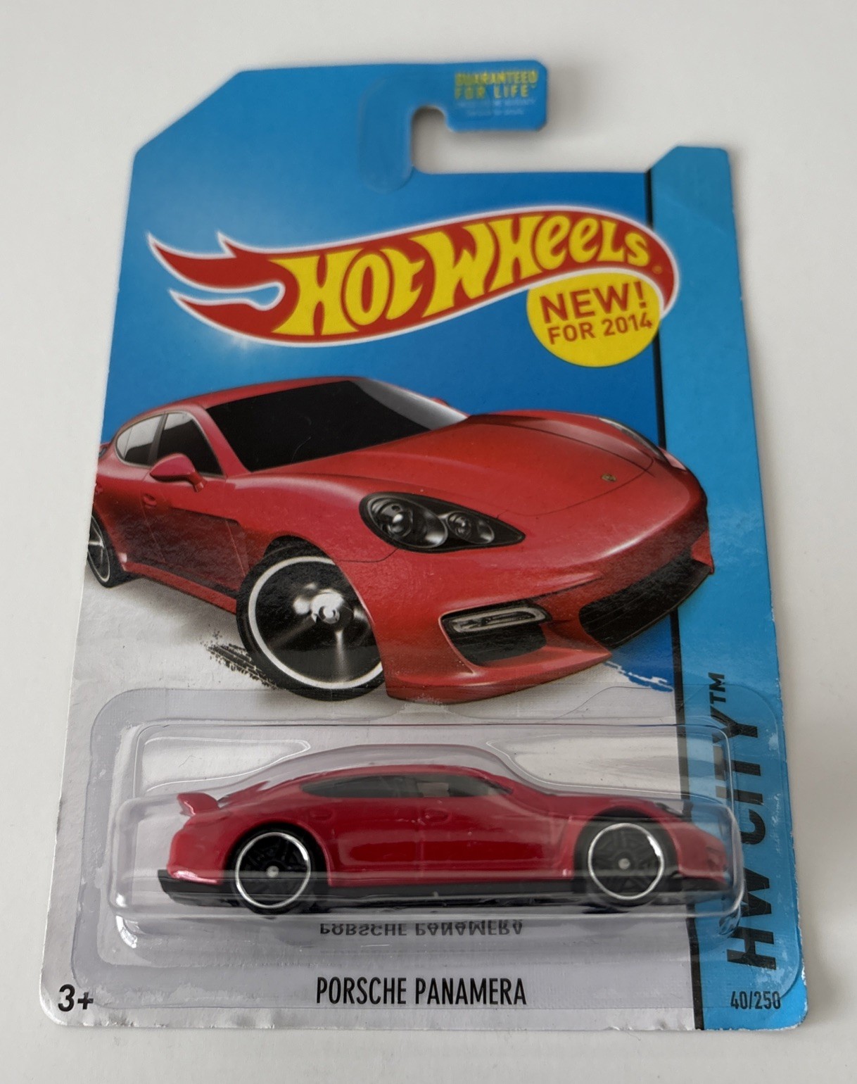 HOT WHEELS PORSCHE PANAMERA 2013