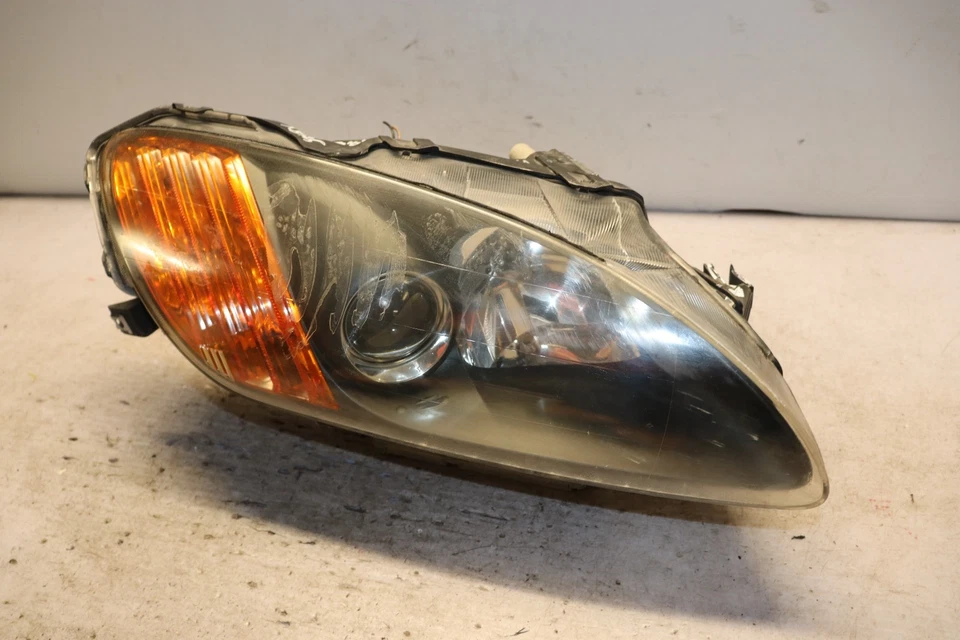 2000-2003 Honda S2000 AP1 OEM RH Right Side HID Headlight / mounting tap damaged - Image 3 of 4