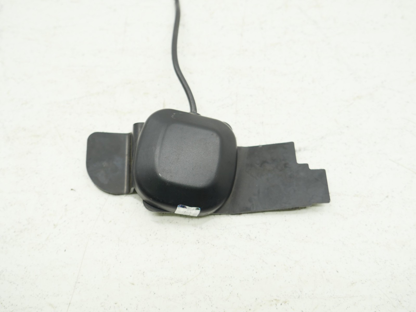 Used GPS Navigation Antenna Receiver Sensor 2016-2021 Mclaren 570GT OEM