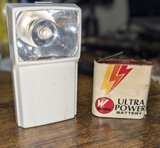 Wonder Flashlight w/Battery Made in France VTG For Parts/Repair Collectable 