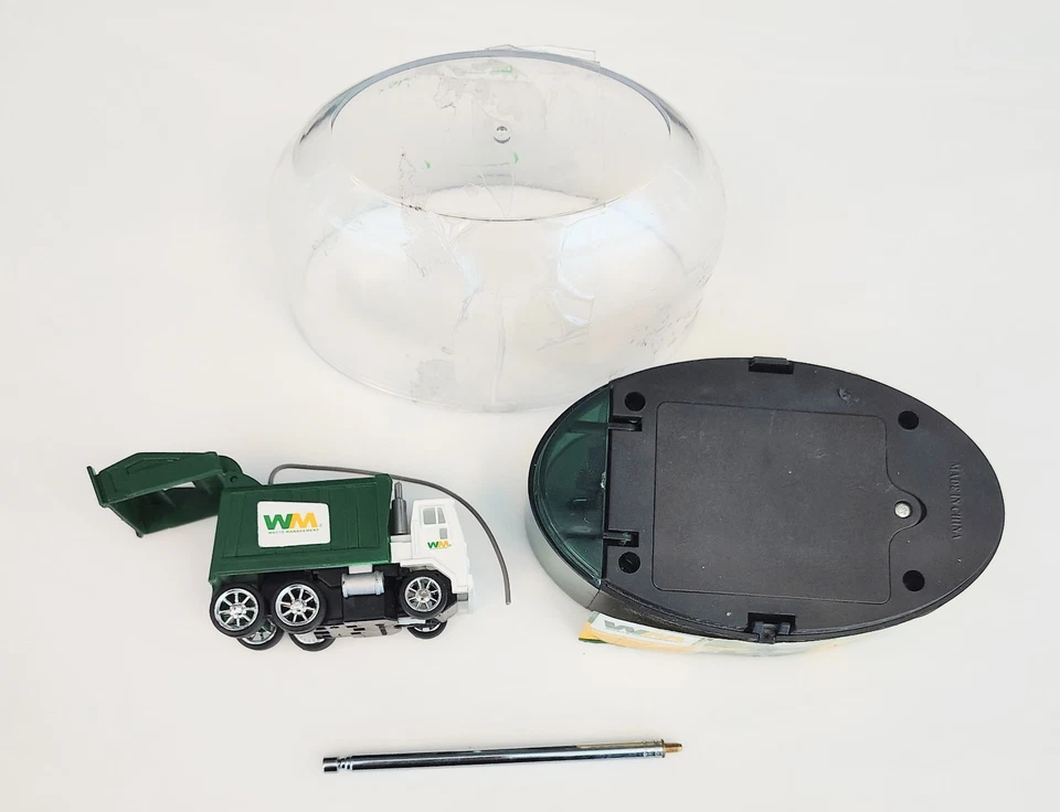 Rare WM 27 MHz RC Garbage Truck – Promo Collectible in Dome Case 3” one of kind - Image 2 of 4