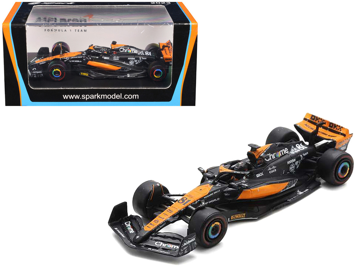 McLaren MCL60 #81 O. Piastri Chrome F1 Las Vegas GP (2023) 1 McLaren MCL60 #81 O. Piastri Chrome F1 Las Vegas GP (2023) 1