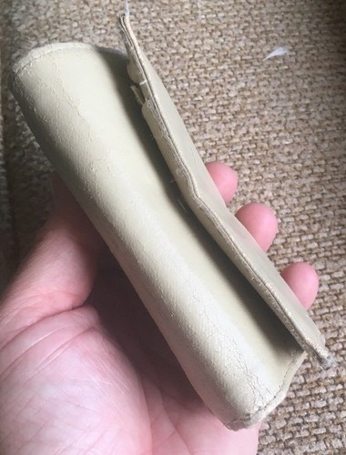 Vintage Gloria Vanderbilt Creme Leather Clutch Wallet Style V6092 - Picture 5 of 12