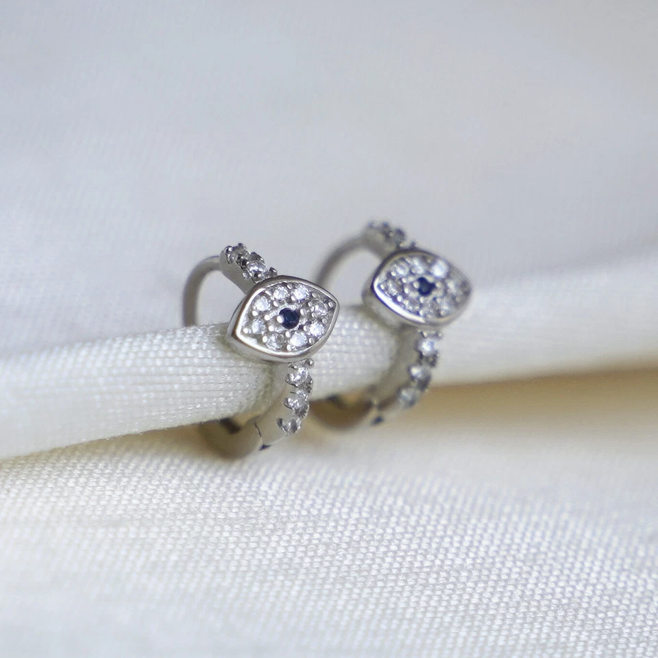 Argento Sterling Piccolo 8mm Cerchio Blu Bianco Zirconia Cubica Pavé Malocchio, - Immagine 4 di 4