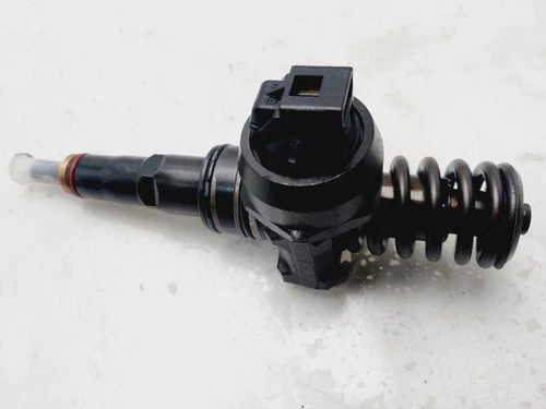 038130073AG Inyector para VOLKSWAGEN GOLF V (1K1)(10.2003) Trendline 20 8390607 - Imagen 1 de 10