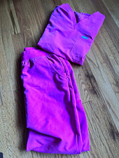FIGS Women s Medical Scrub Set L Purple Solid Knit Polyester V-Neck Top Joggers