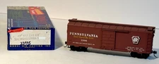 Ho train,Roundhouse Pennsylvania 40'  Box car- 2 assembled cars for One Money