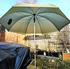 Keenets Large Fishing Umbrella 88 inch / 6ft across 8 segments - OM10