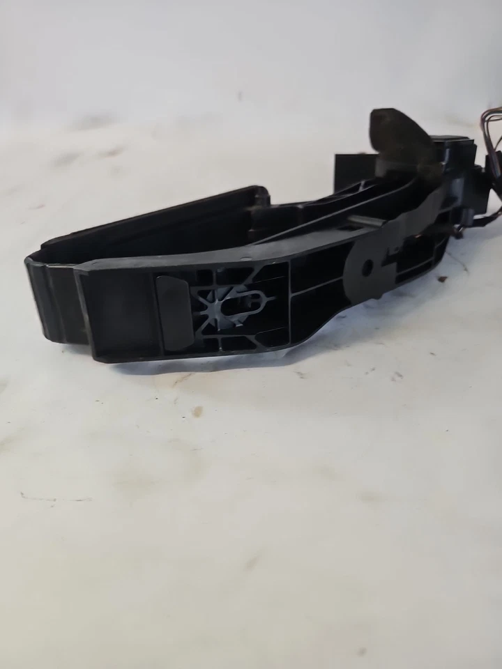 2002 梅赛德斯-奔驰 C230 kompressor 燃气加速器踏板 203-300-02-04 — 第 4/4 张图片