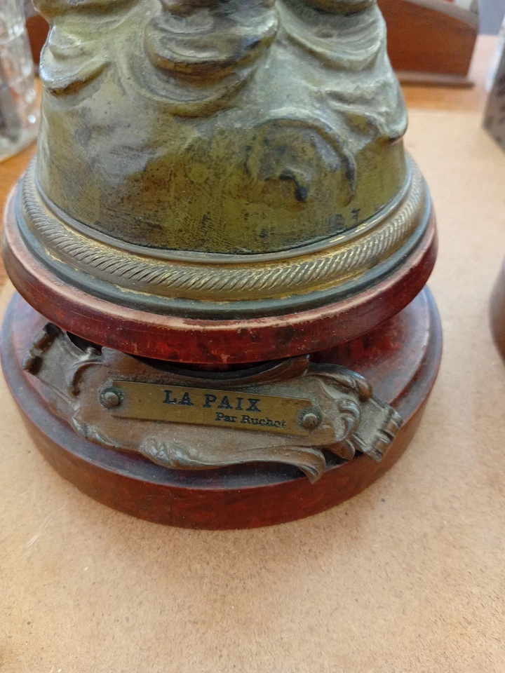 Paire de Statue De Truchot,La Paix,La Guerre - Photo 2/4