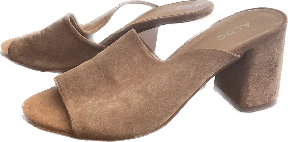 Женские сандалии-шлепанцы Aldo размер 8,5 желтовато-коричневые замшевые коренастый каблук 2,5 дюйма с открытым носком - Изображение 2 из 4