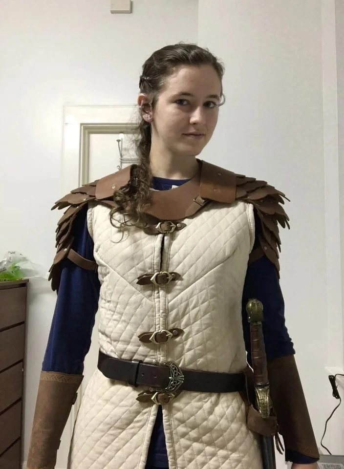 Medieval Grueso Acolchado Algodón Gambesón Mujer Protector Aketón Chaqueta Invierno Lar Foto 4 de 4