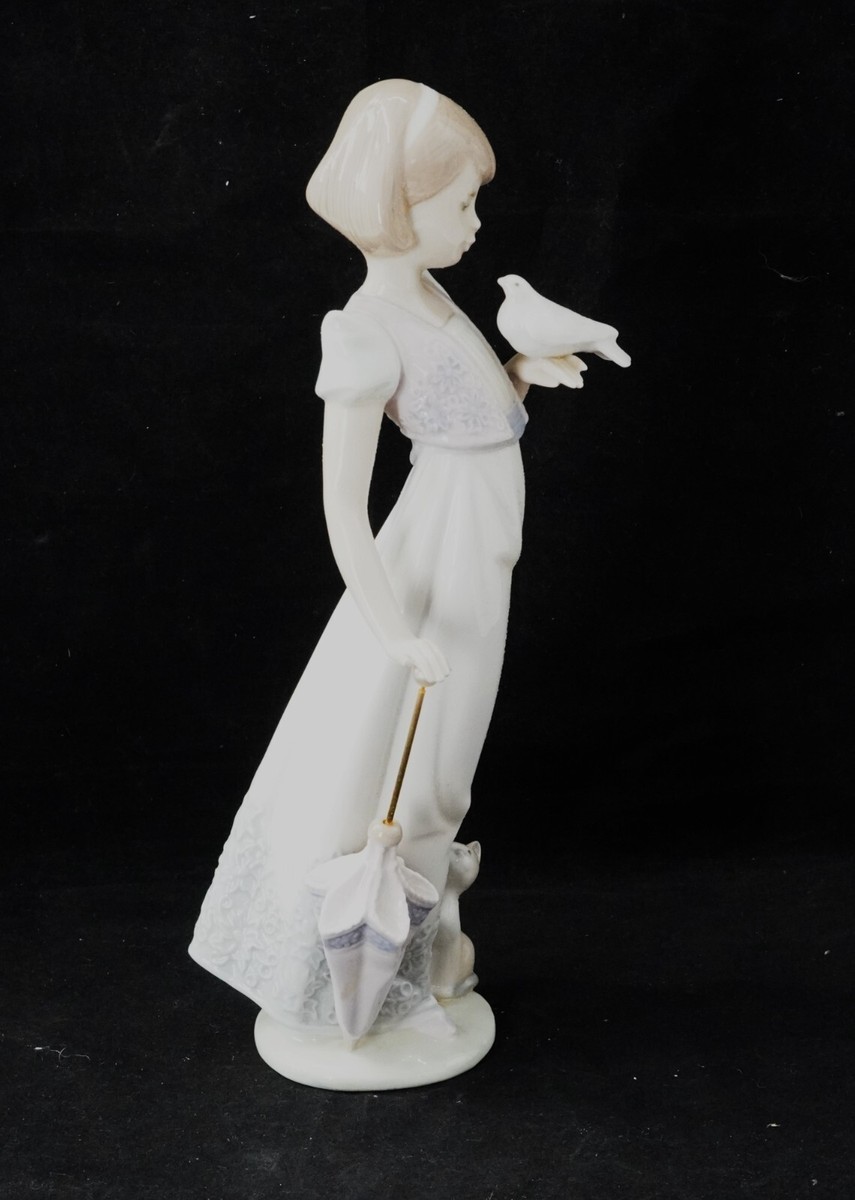 Lladro Figurine #7611 Summer Stroll With Box | eBay