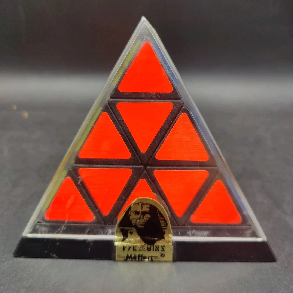 Pyraminx rompicapo piramide stile Rubik Worldwilde Hong Kong Rare - Imagen 4 de 4