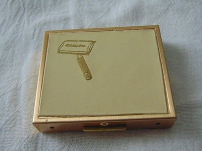 vintage Gillette 1964 MIRRORED TRAVEL KIT BEIGE empty NOS