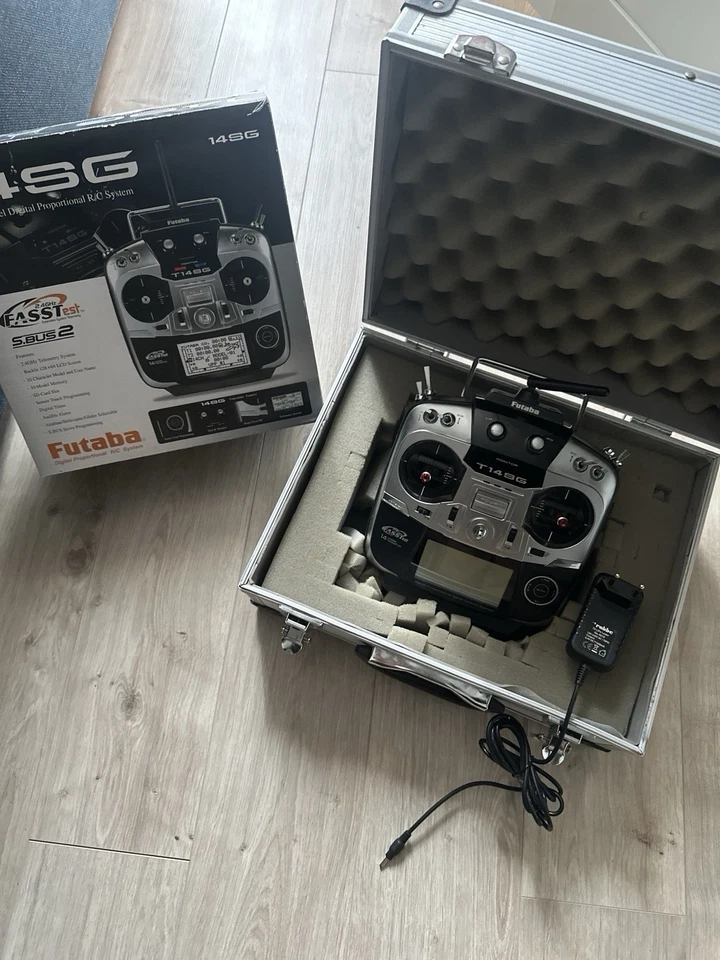 Robbe Futaba T14SG SFHSS FASSTSender Fernsteuerung - Bild 4 von 4