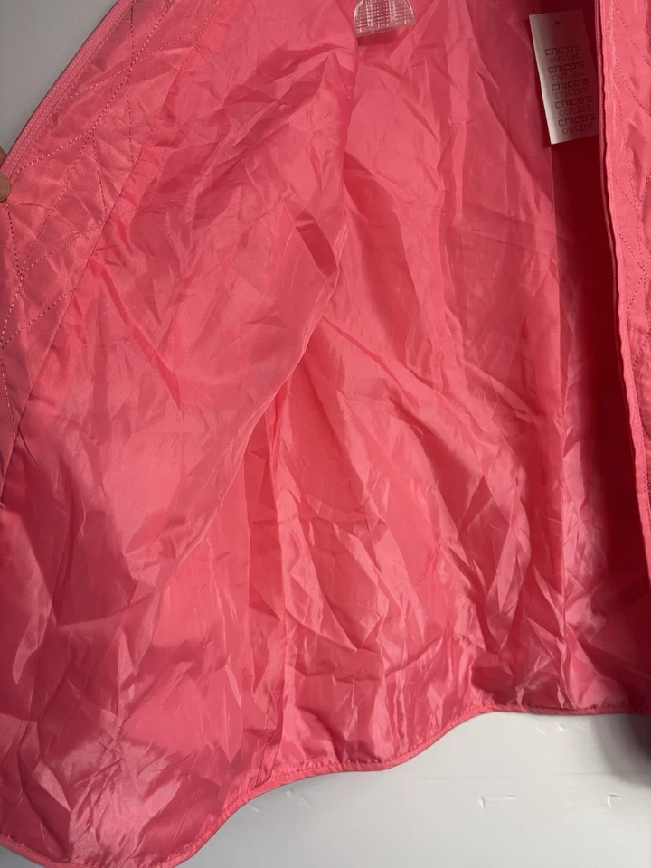 Chicos Women's Sz 1 (M8) Pink Quilted Waves Design Collared Zip Up Jacket - Image 4 of 4