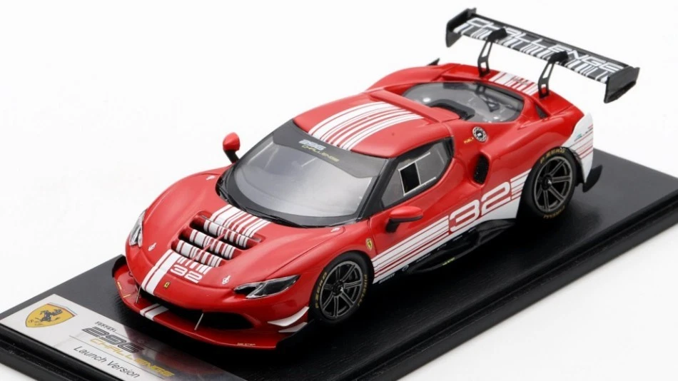Ferrari Purosangue black (LookSmart) 1:43