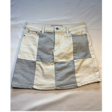 Tractr Girls Size 14 Denim Colorblock Mini Skirt Blue/White Button NWOT