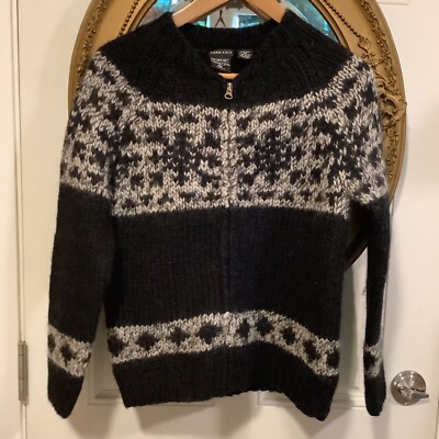 Nordic Design black hand knit 100% wool cardigan zip up women's sweater size PS
