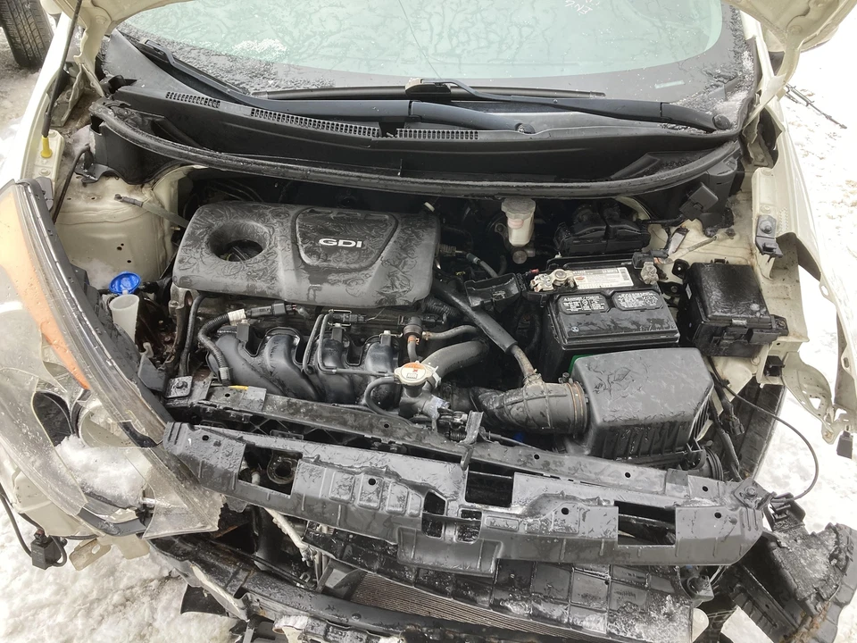 Eje KIA RIO 16 en el lado del conductor Foto 3 de 4