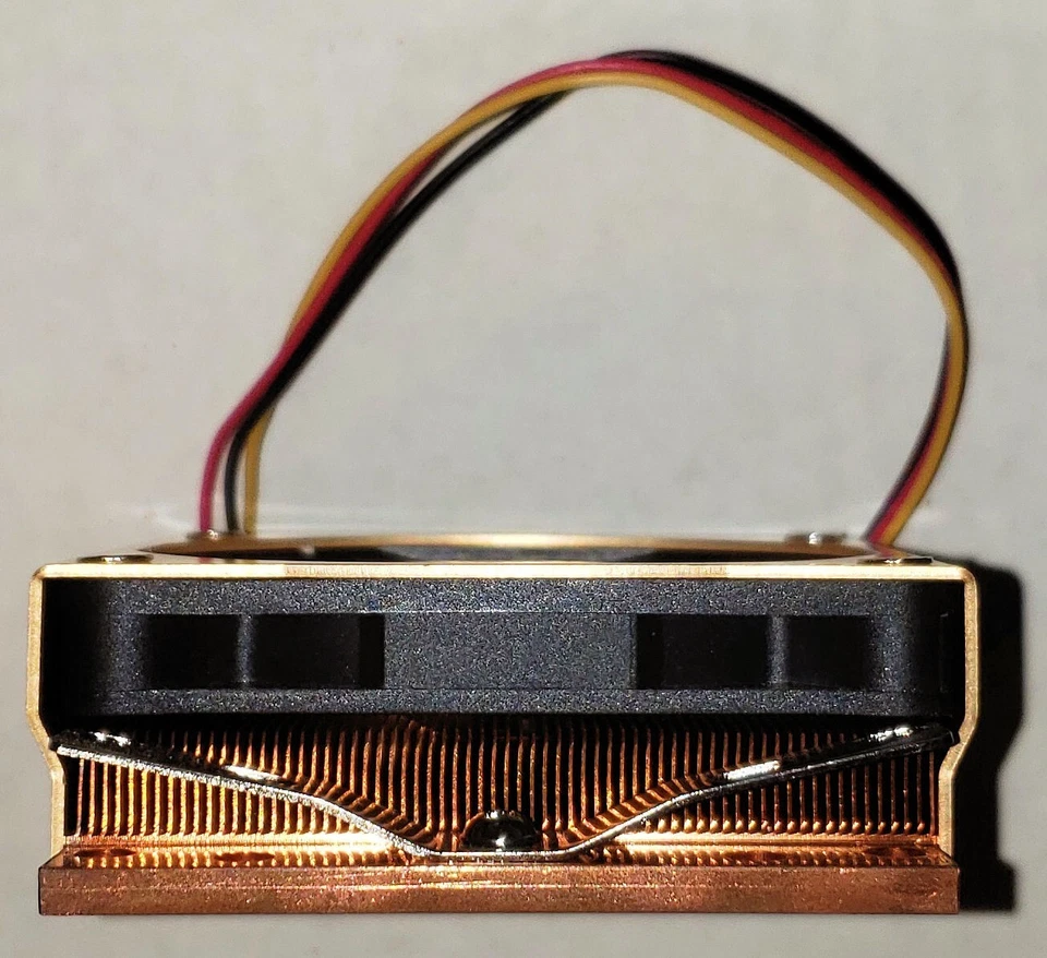 NEW Vantec High Performance 1U Copper CPU Cooler for Sockets 478/423/603/604 CPU - Image 3 of 4