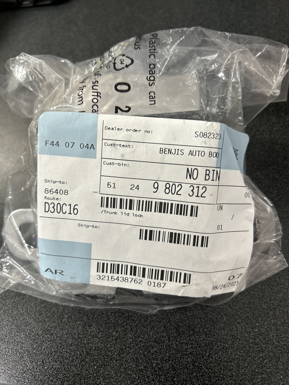 For BMW i8 2014-2020 Genuine Trunk Lid Latch