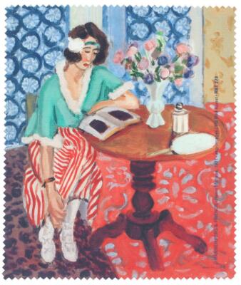 Brillenputztuch -  ''Lesende am Tischchen'' 15 x 18 cm von Rannenberg & Friends