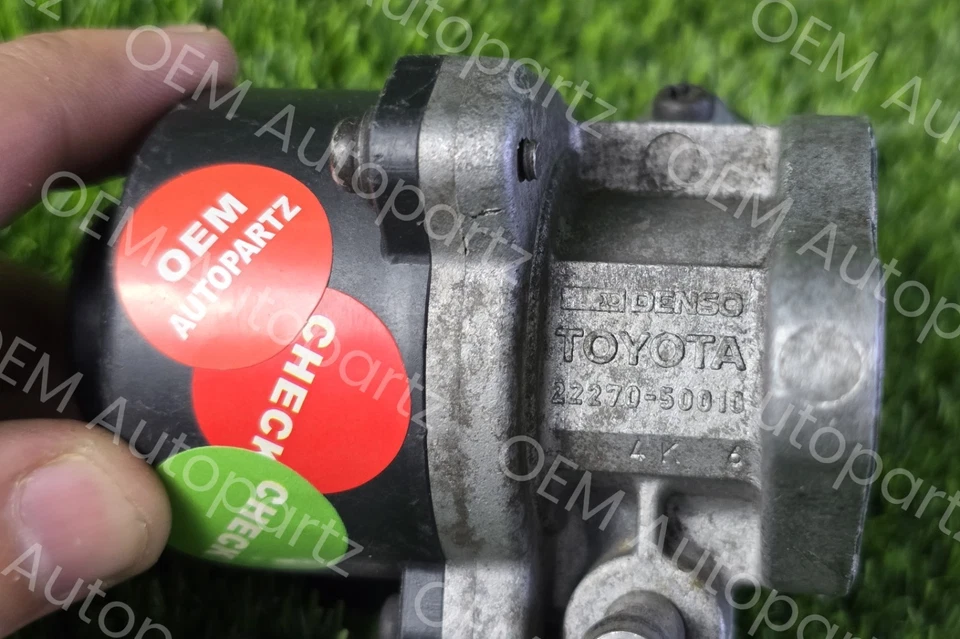 Conjunto de válvula de control de velocidad en vacío Lexus LS400 SC400 1990-1995 22270-50010 FABRICANTE DE EQUIPOS ORIGINALES Foto 3 de 4