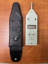 B&K Bruel & Kjaer Sound Level Meter Type 2232 & Sound Level Calibrator Type 4230