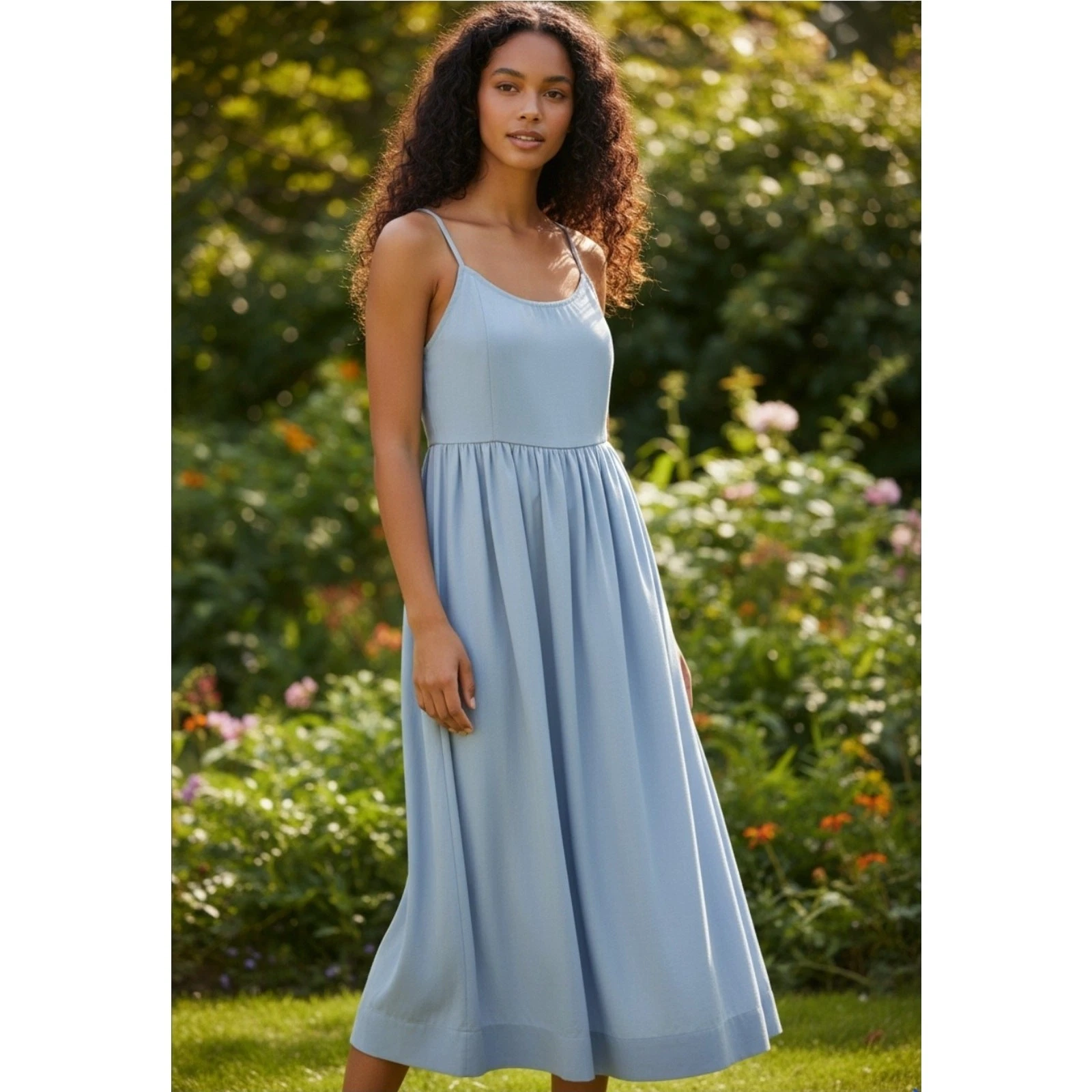 Maxi Summer Dress Light Blue With Adjustable Straps. NWOT. Size Small. Coquette
Opens in a new windo