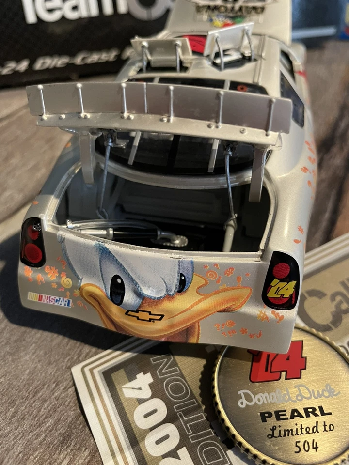 Disneys Donald Duck Daytona 500 Team Caliber 1:24 Scale Car. Nascar Licensed.VTG - Image 4 of 4