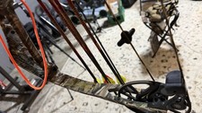 Mathews DXT Compound Bow RH 30 Inch Draw 70 Pounds