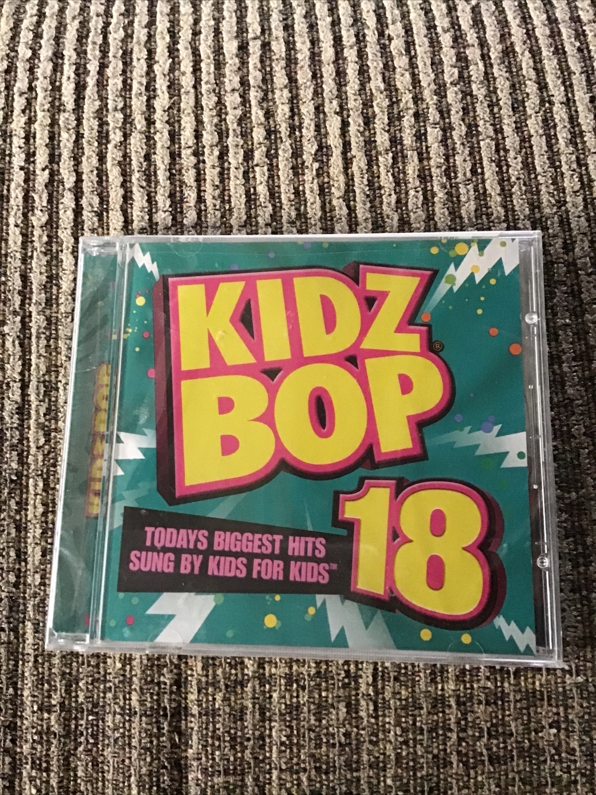 KIDZ BOP VOL. 18 CD 2010 RAZOR AND TIE PRINT 16TRX BRAND NEW