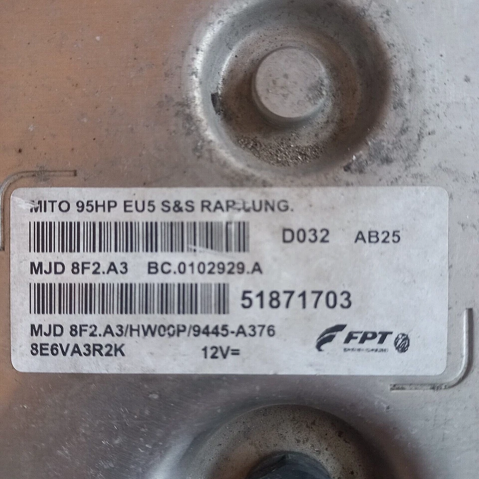 CALCULATEUR  ALFA ROMEO MITO 1.3  MAGNETI  MJD 8F2.A3   95HP / 51871703 / HW00P - Image 2 of 2