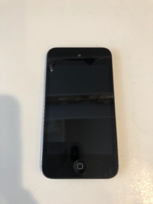 Apple iPod Touch 4インチ シリバー Apple iPod touch 4th Generation Black (8 GB) - Good Condition, $27.99