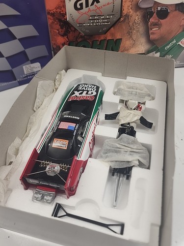Action Racing 1999 Castrol GTX John Force Mustang - Picture 5 of 7