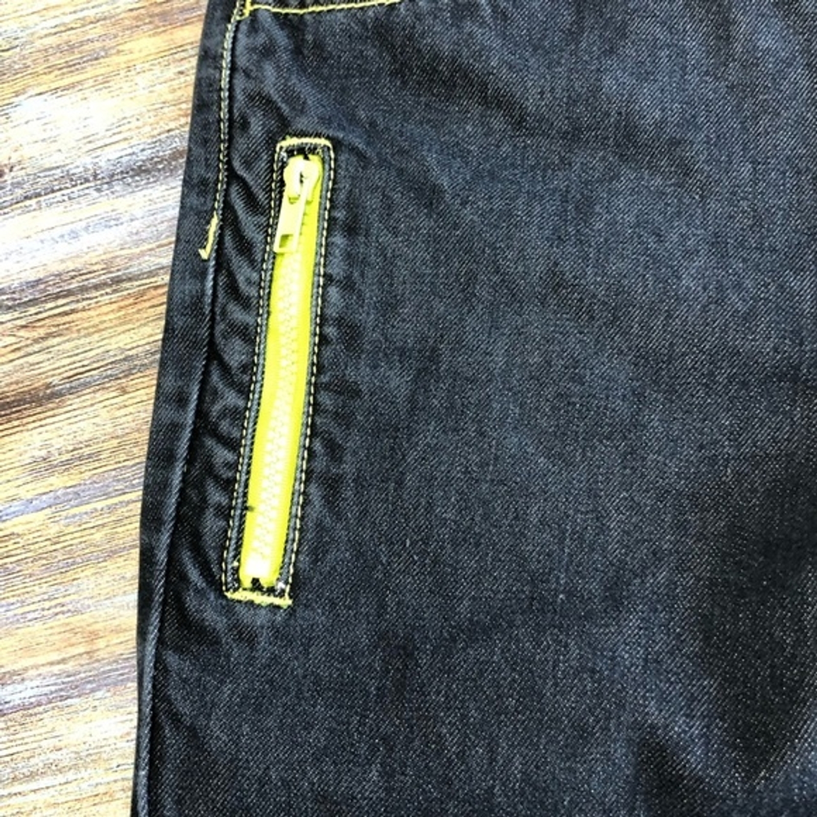 Picture 9 of 12