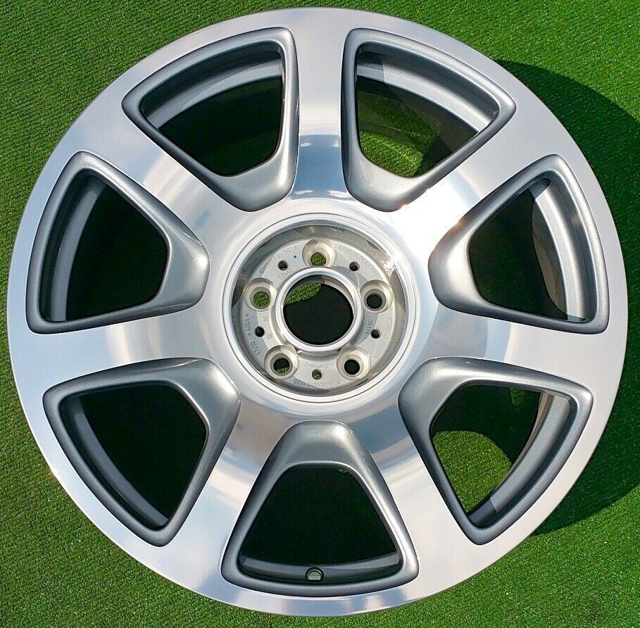 Factory Rolls Royce Phantom Wheel New Genuine OEM 21 in Rear Bicolor 36116789487