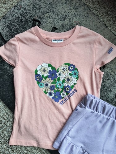 NWT Skechers Girls 2 Piece Set Floral Heart Tshirt And Ruffle Shorts Purple SZ 5 - Picture 2 of 6
