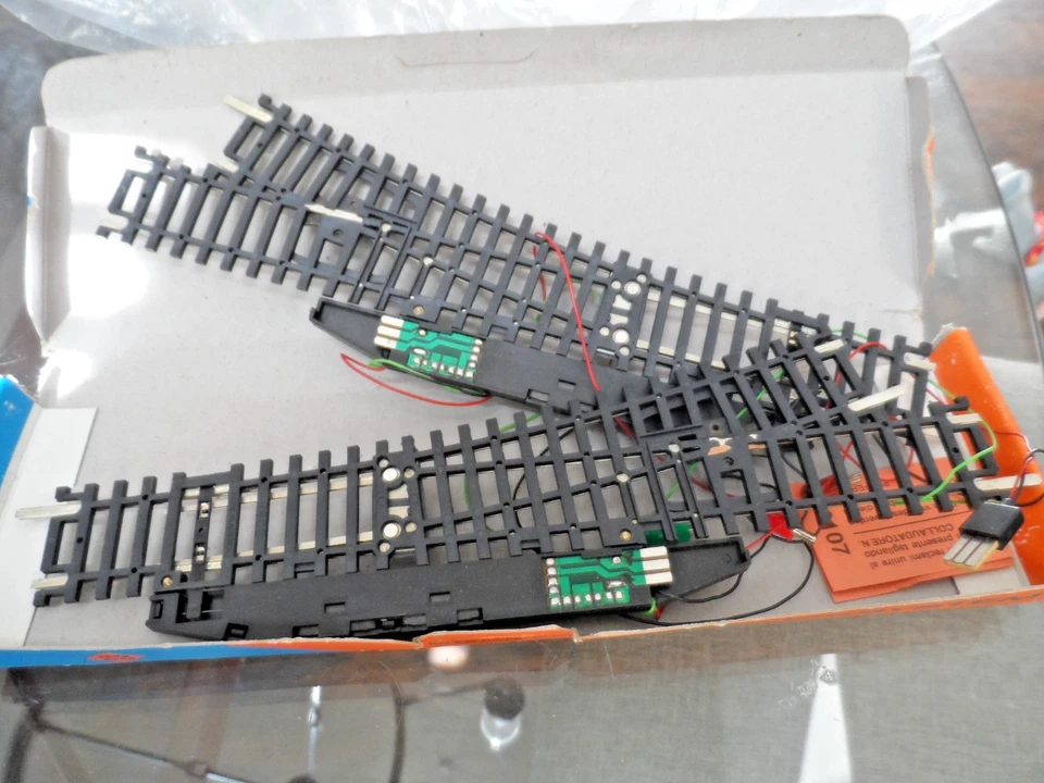 ROCO ESCALA HO NUEVO EN CAJA ACERO NÍQUEL 42302 GLEISSYSTEM 2 SALIDAS Foto 4 de 4